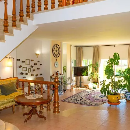 Villa Vesta * 미하스