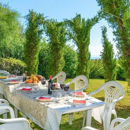 Villa Vesta 펜션 *